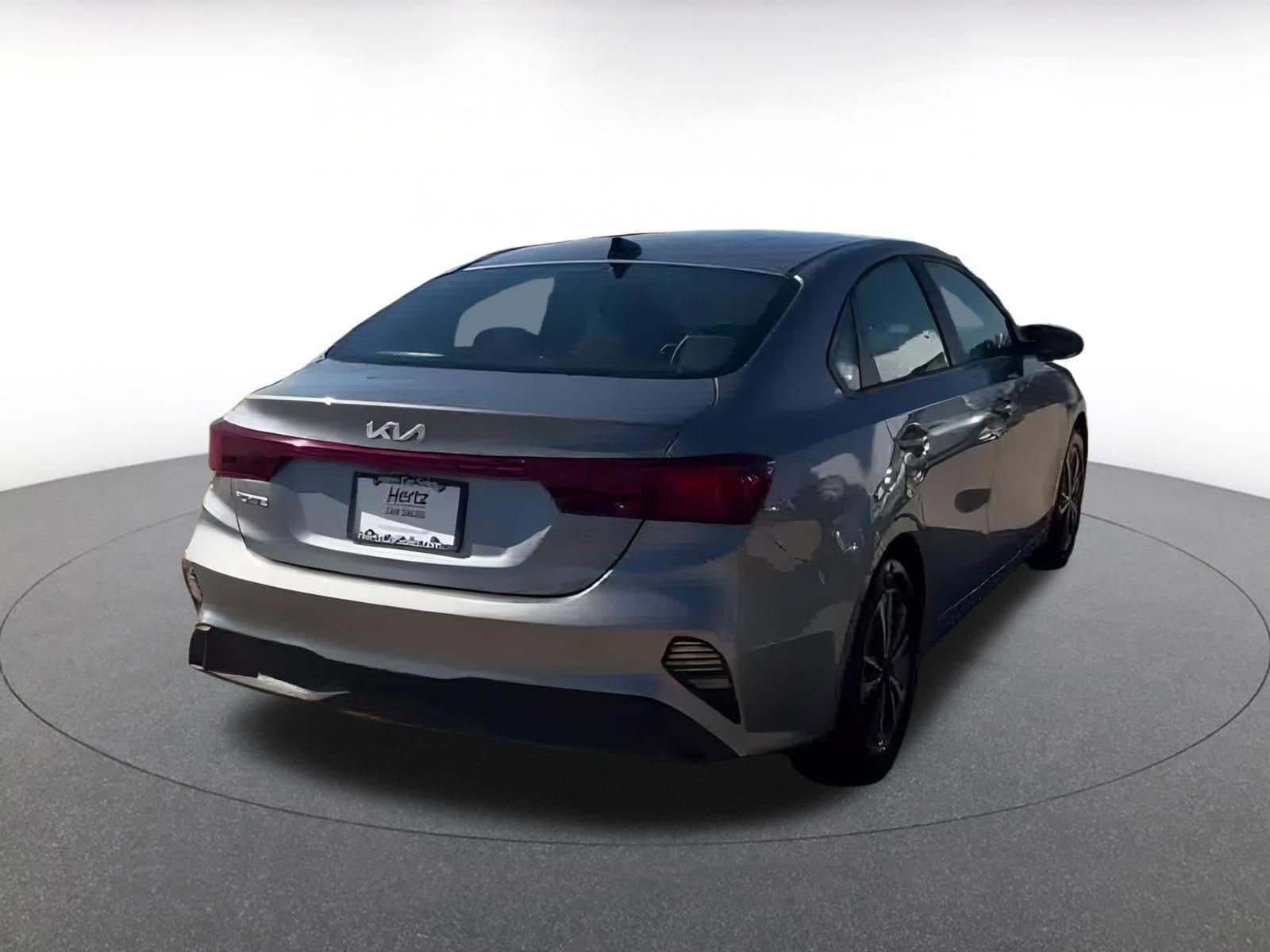 Thumbnail: 2024 Kia Forte - 10