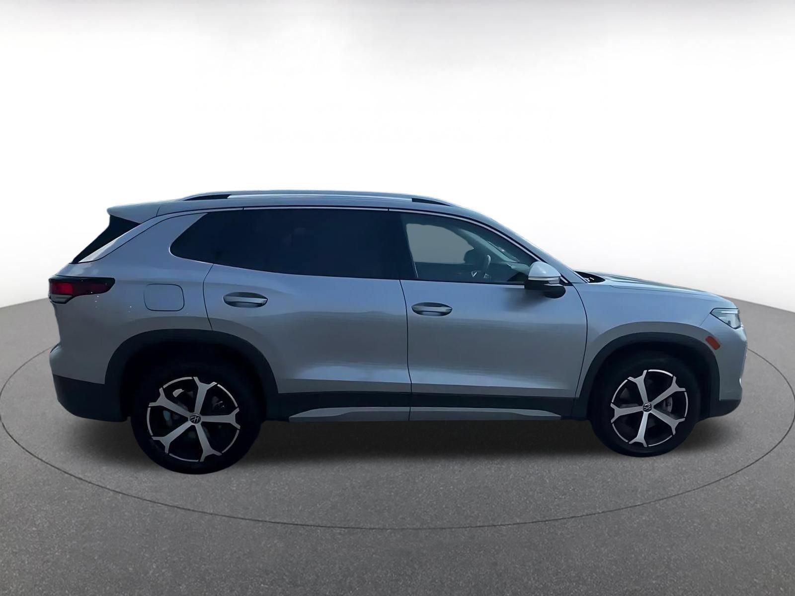 Thumbnail: 2026 Volkswagen Tiguan - 13