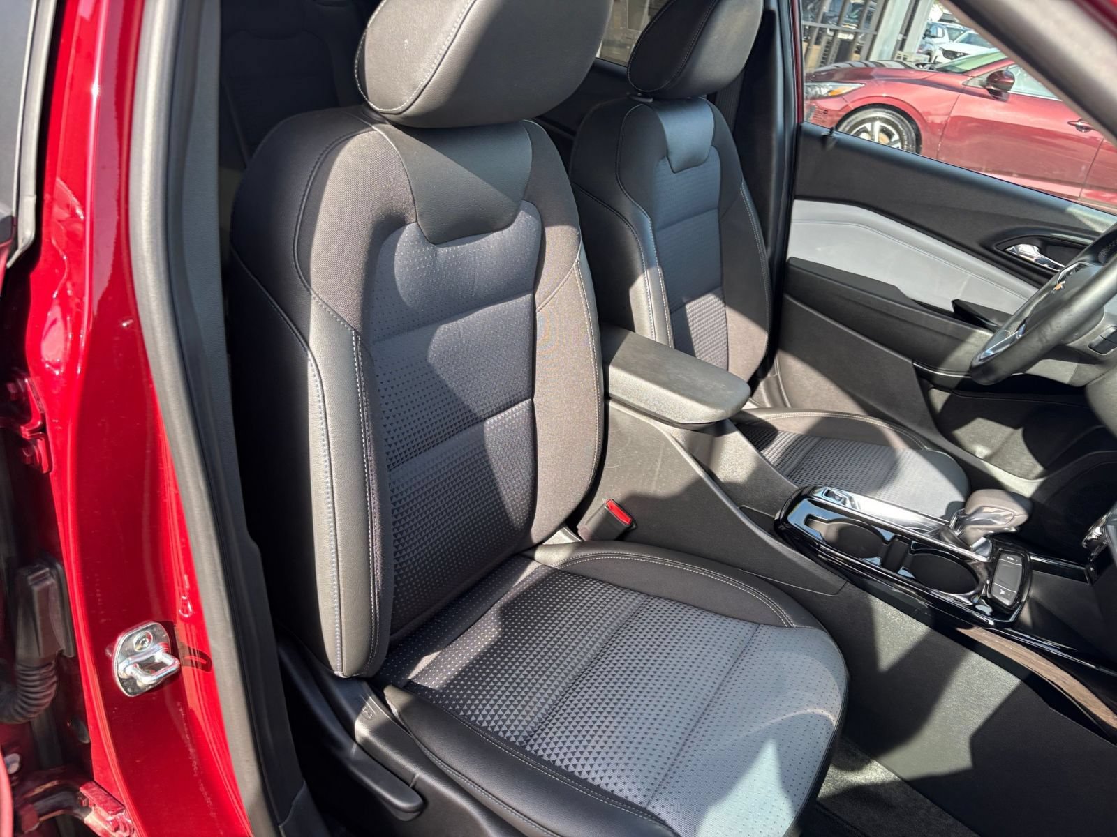 Thumbnail: 2025 Chevrolet Trax - 35