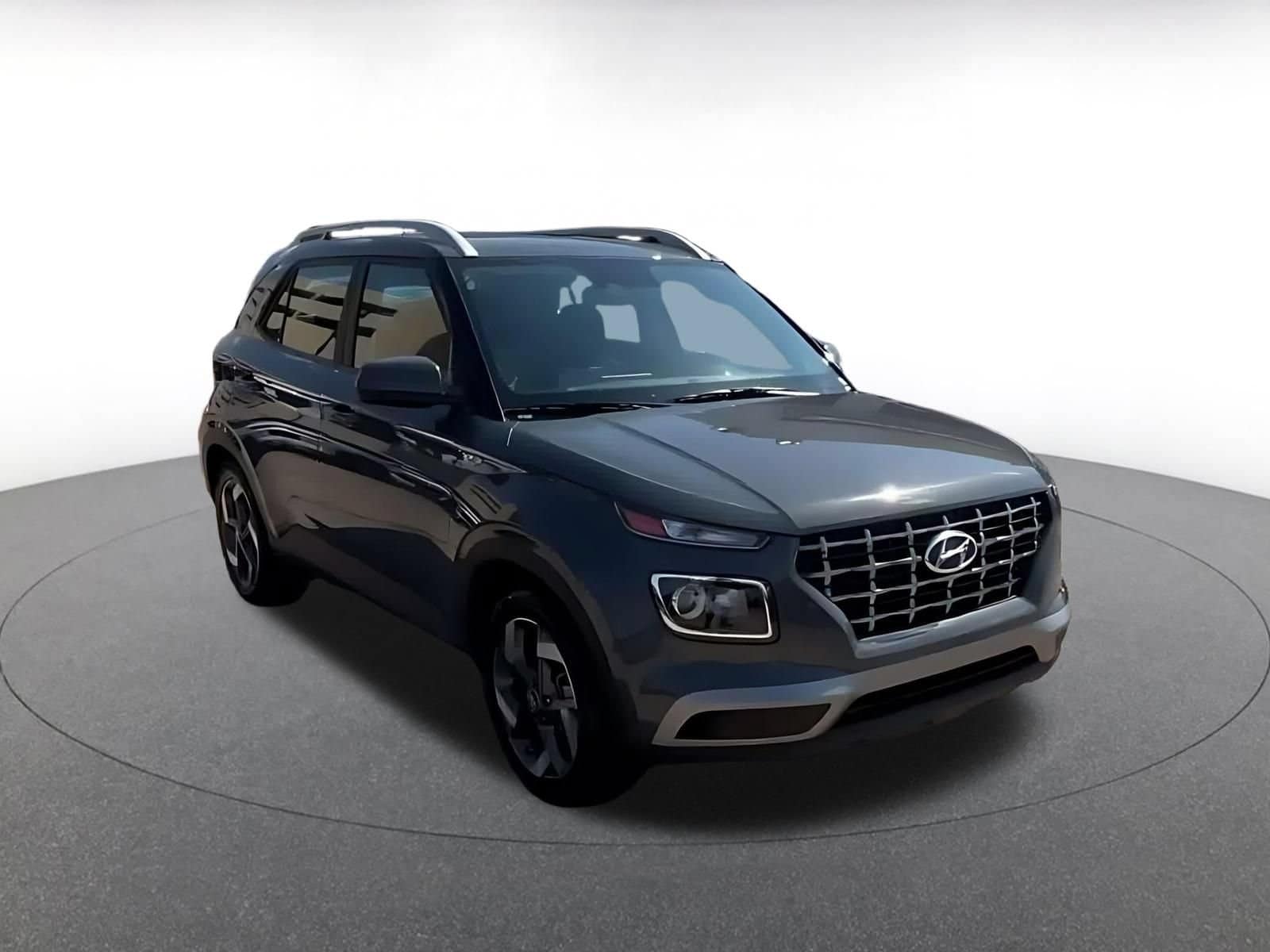 Thumbnail: 2026 Hyundai Venue - 3