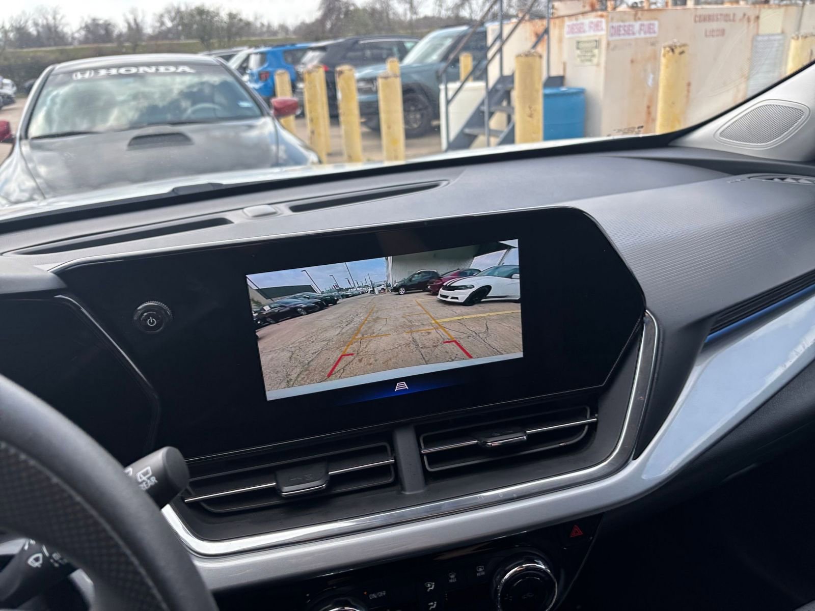 Thumbnail: 2025 Chevrolet Trax - 22