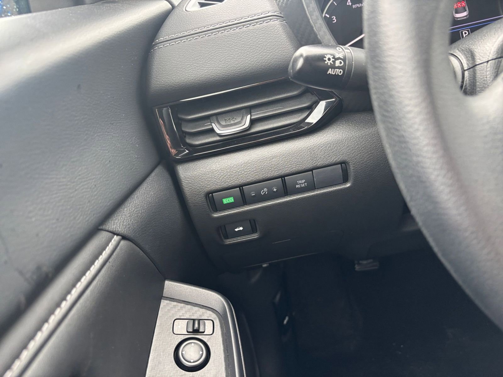 Thumbnail: 2025 Nissan Sentra - 32