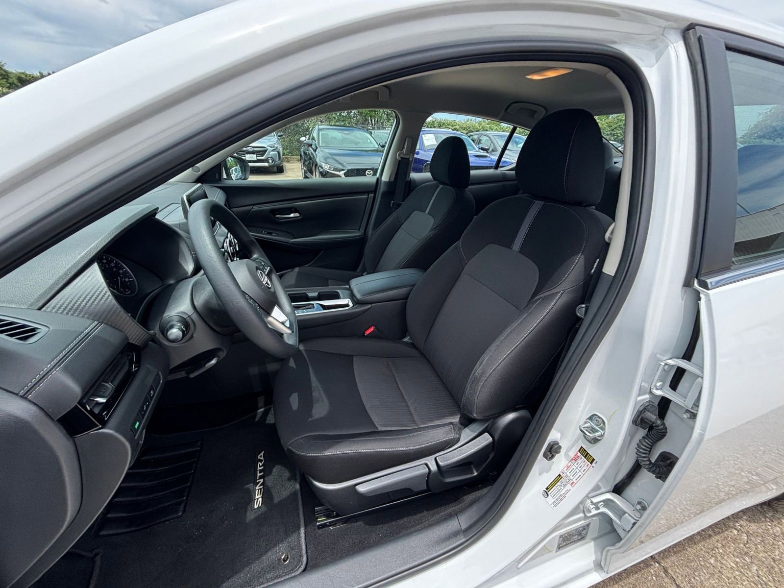 2024 Nissan Sentra SV 20