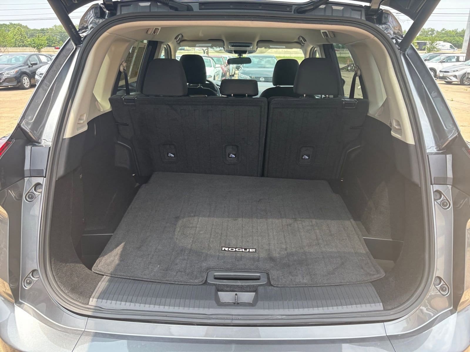 2024 Nissan Rogue SV 26