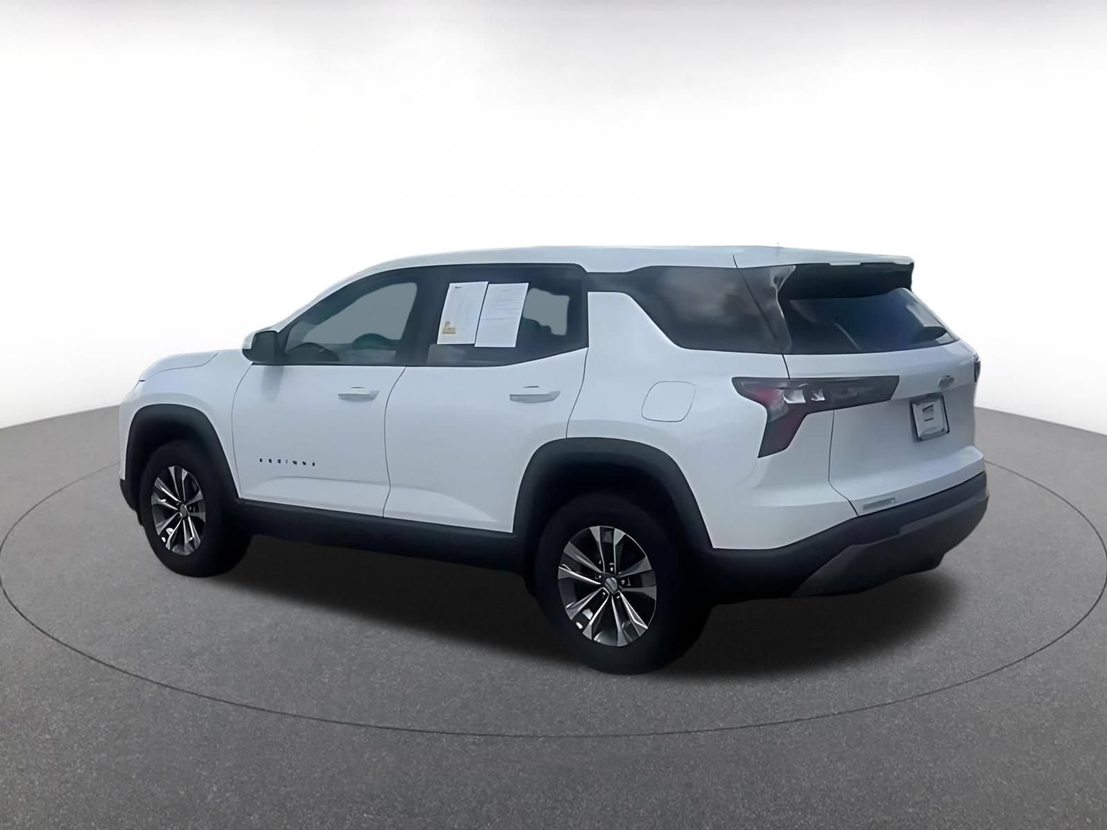 Thumbnail: 2025 Chevrolet Equinox - 10