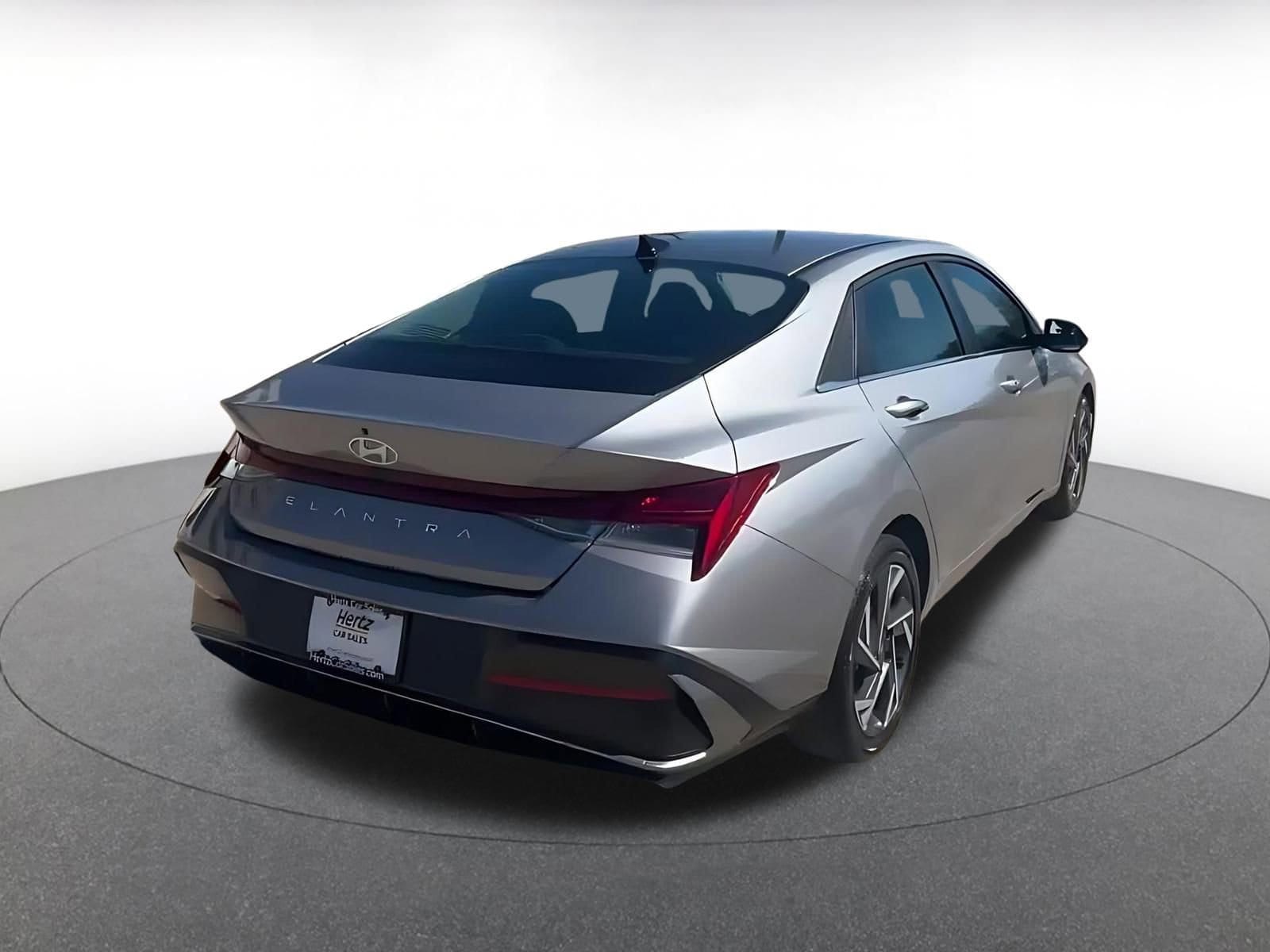 Thumbnail: 2025 Hyundai Elantra - 15