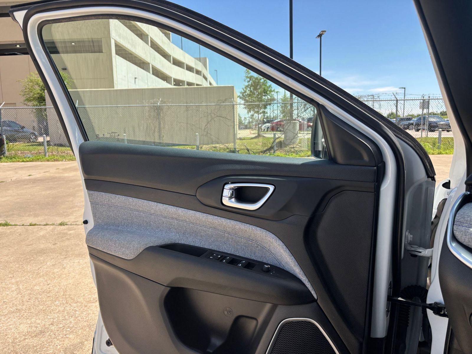 Thumbnail: 2025 Jeep Compass - 18