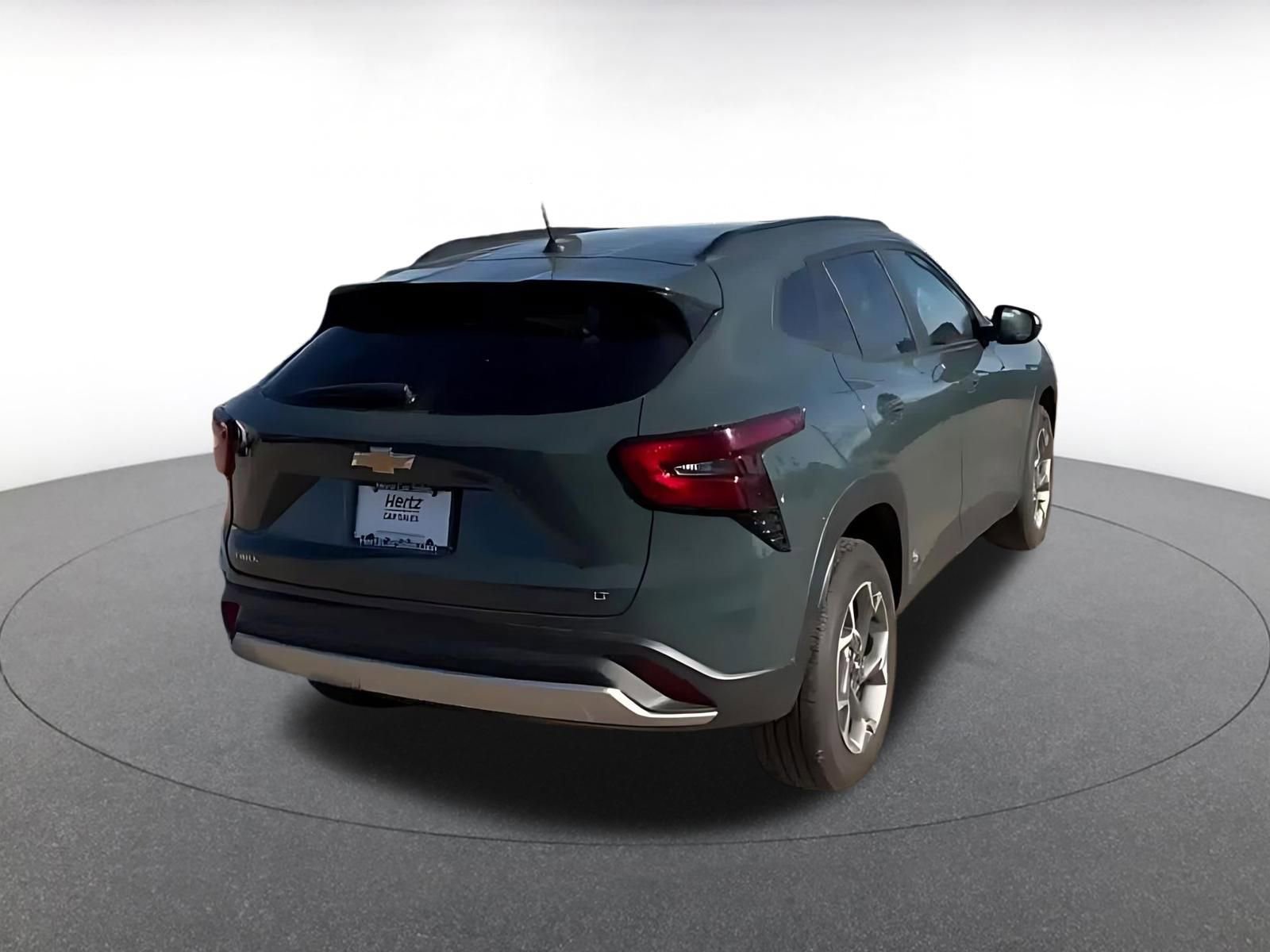 Thumbnail: 2025 Chevrolet Trax - 15