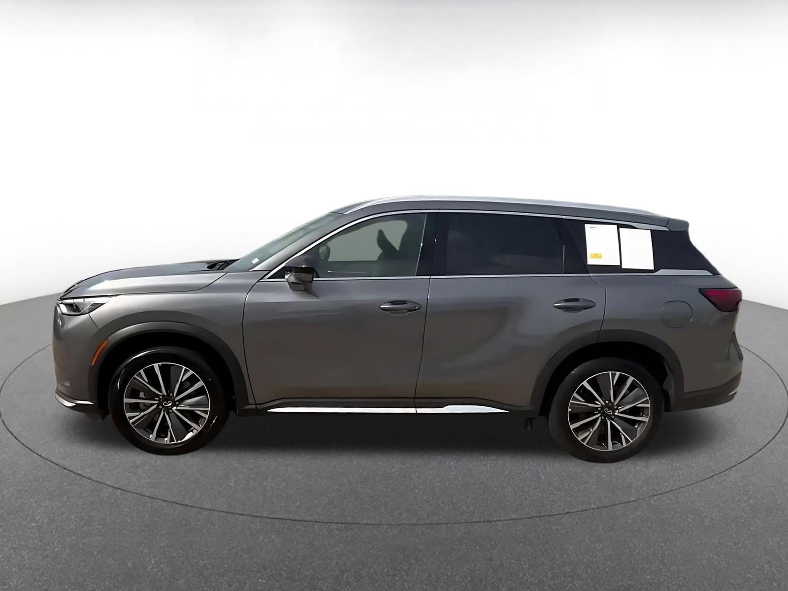 Thumbnail: 2026 INFINITI QX60 - 9