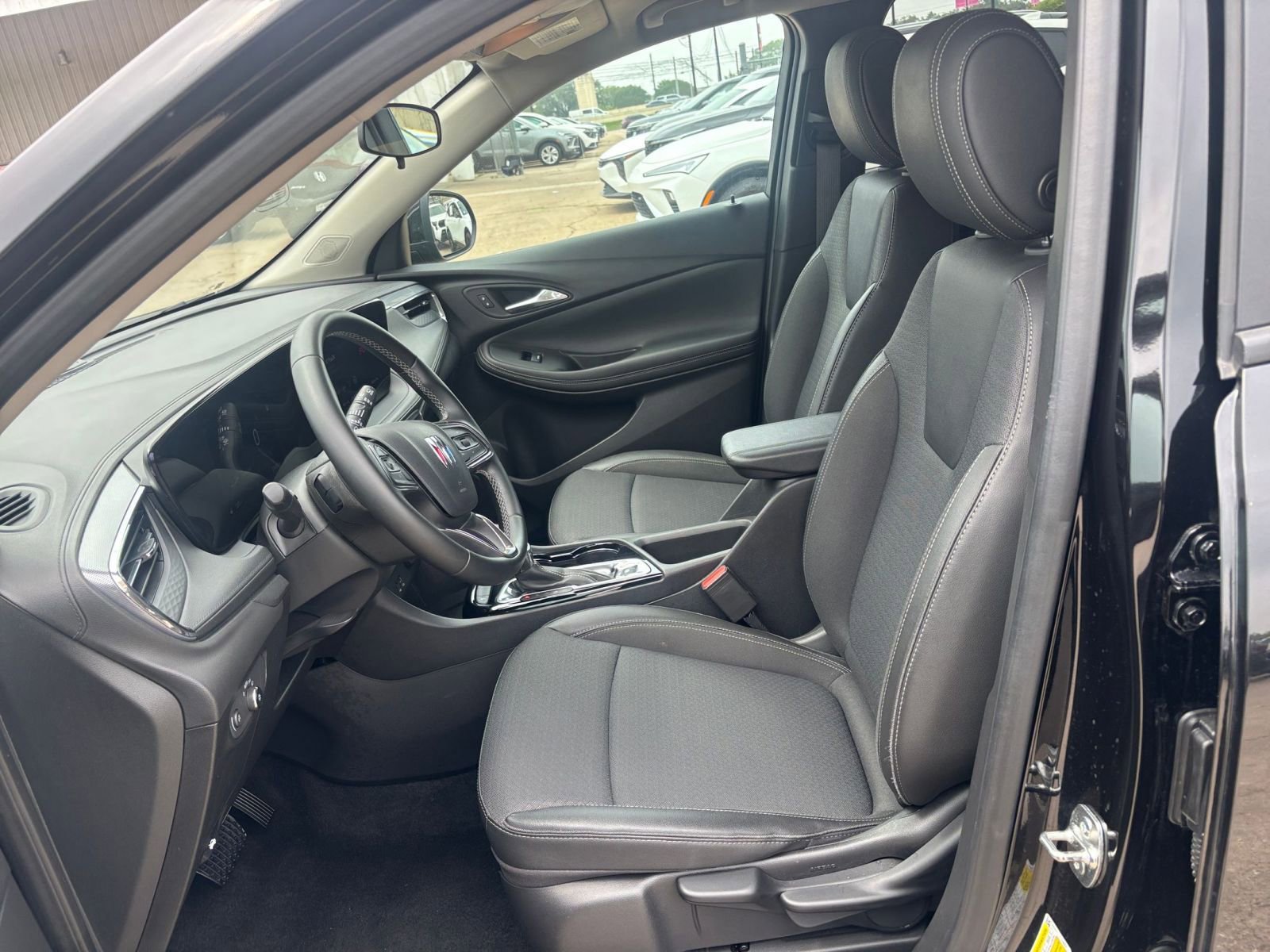 Thumbnail: 2025 Buick Encore GX - 25