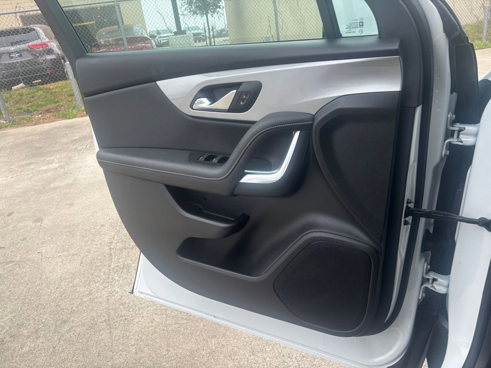 Thumbnail: 2025 Chevrolet Blazer - 18