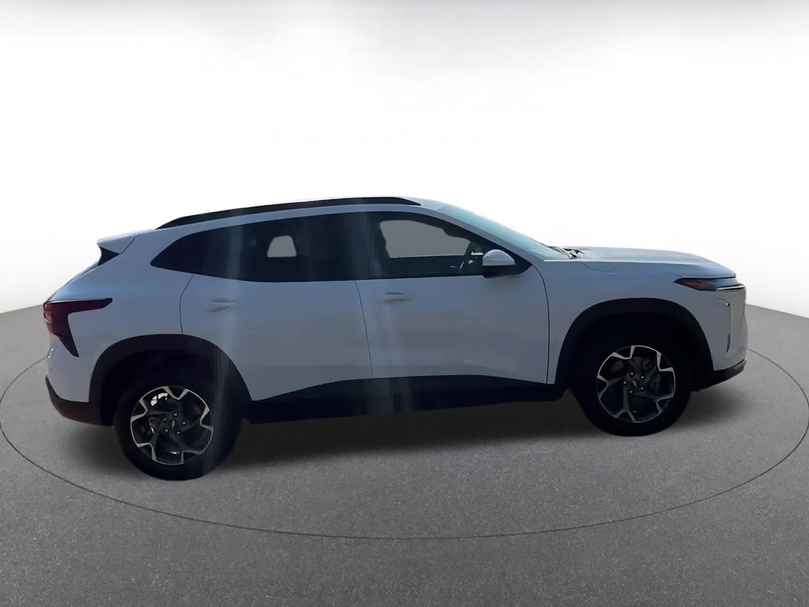 Thumbnail: 2025 Chevrolet Trax - 16
