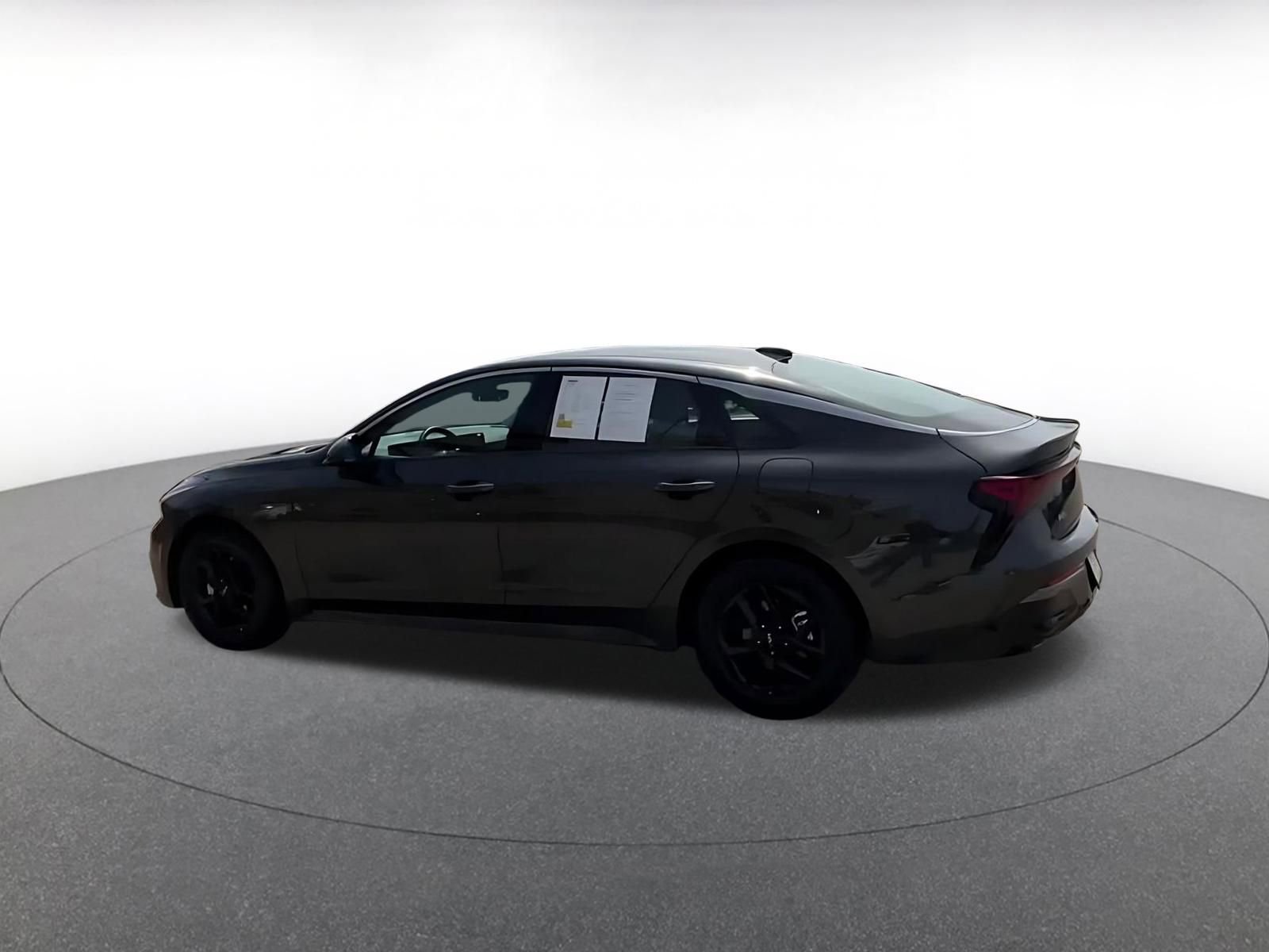 Thumbnail: 2025 Kia K5 - 10