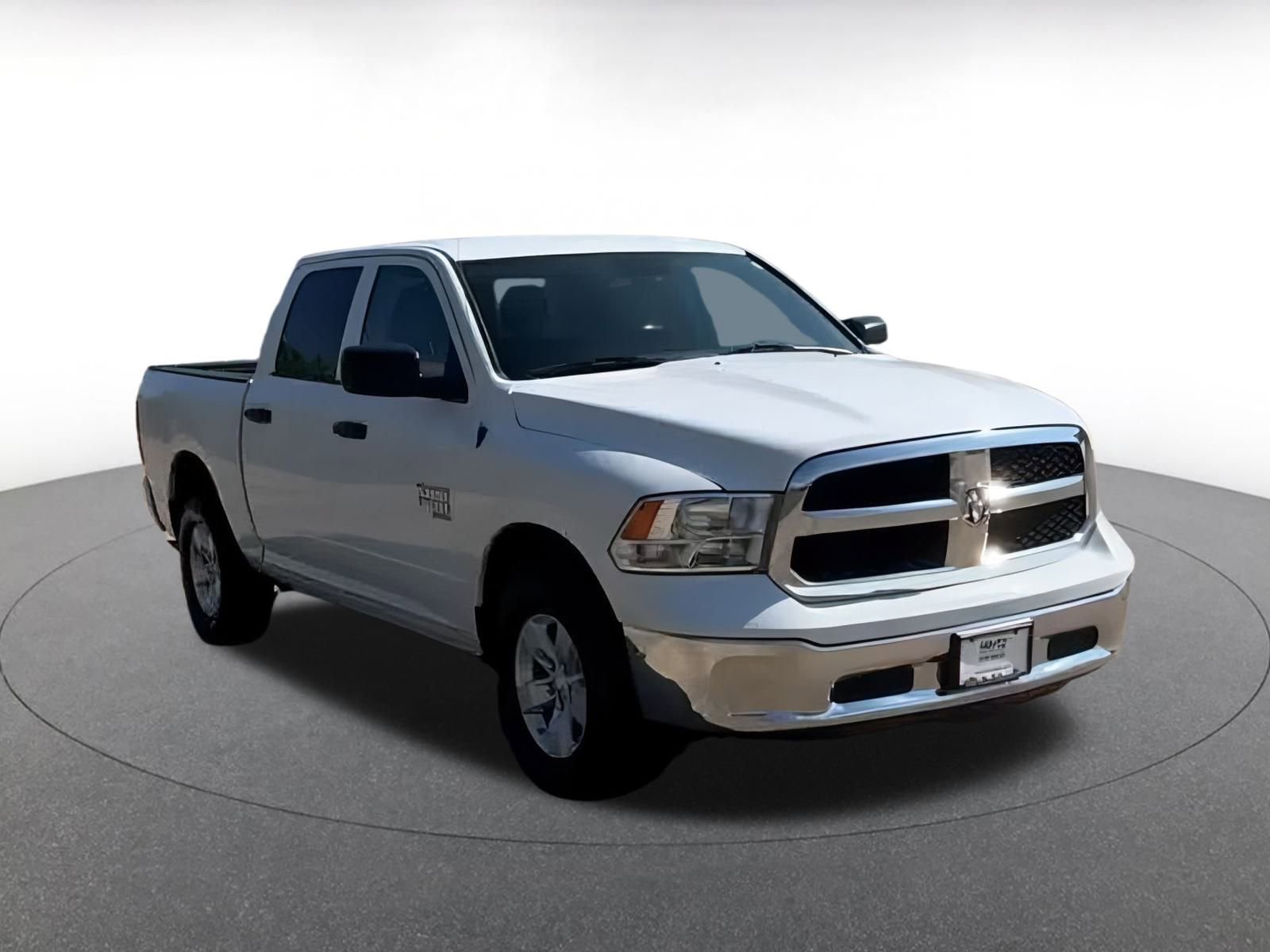 Thumbnail: 2022 RAM 1500 Classic - 3