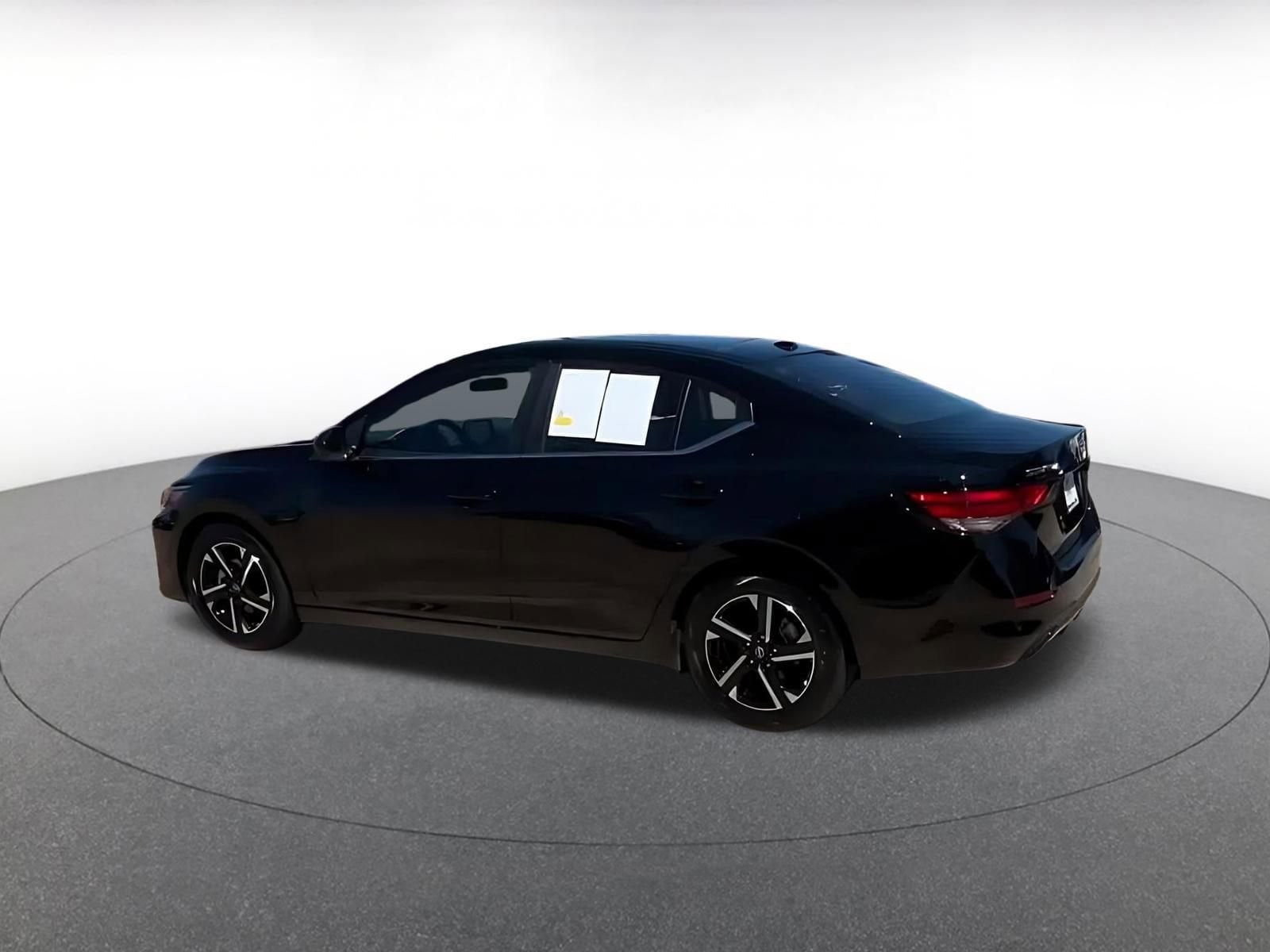 Thumbnail: 2025 Nissan Sentra - 9