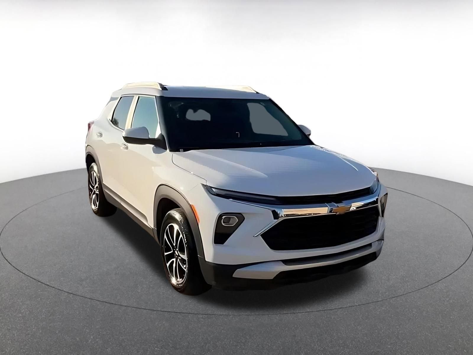 Thumbnail: 2025 Chevrolet TrailBlazer - 3