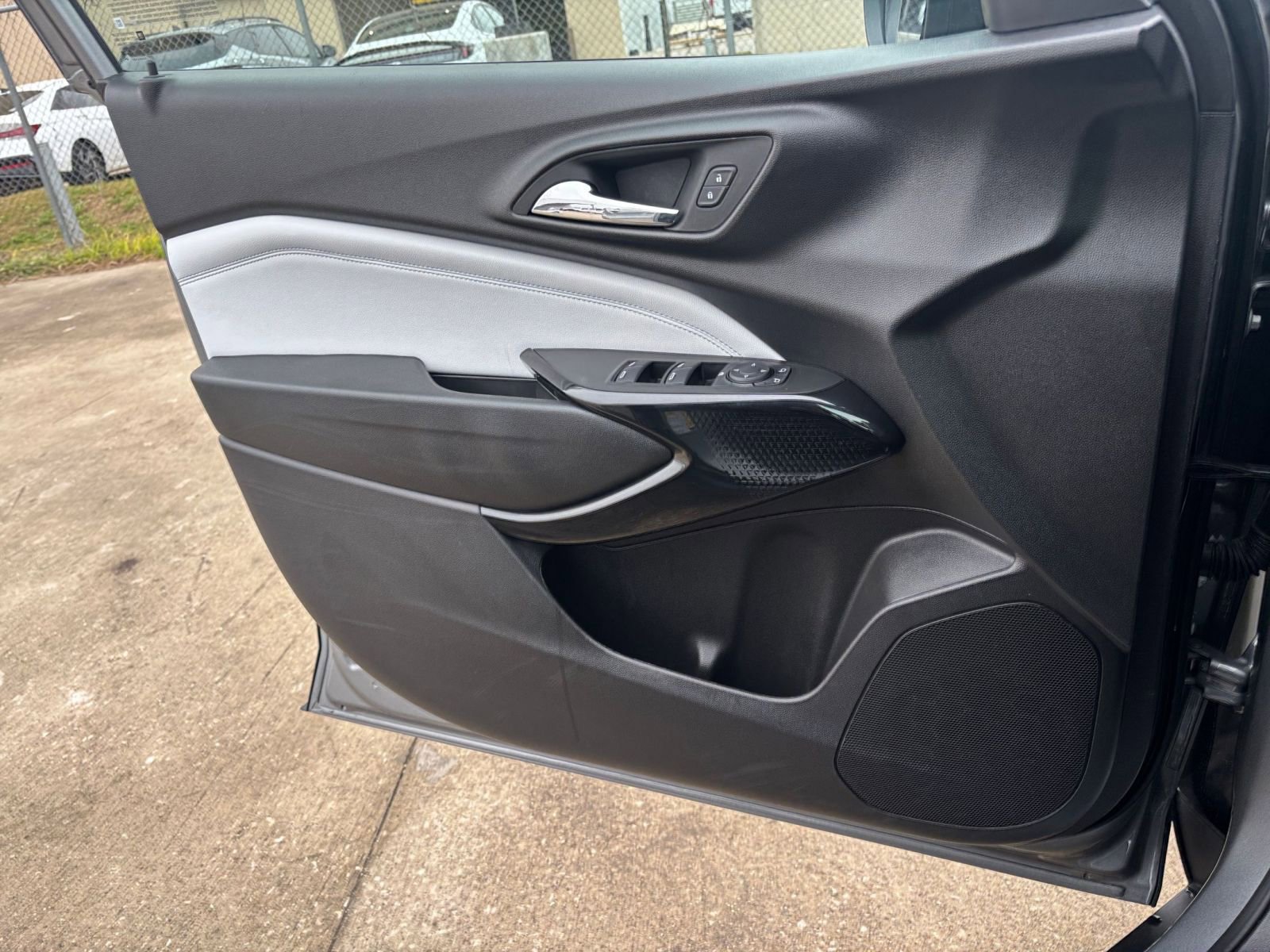 Thumbnail: 2025 Chevrolet Trax - 18