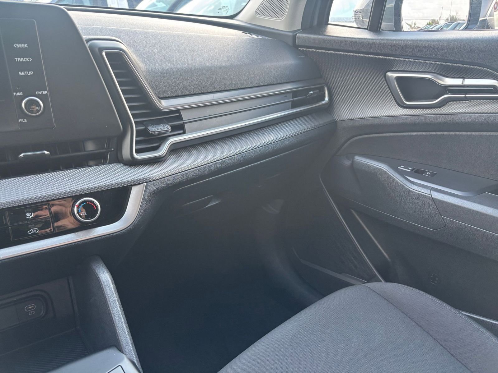 Thumbnail: 2025 Kia Sportage - 34