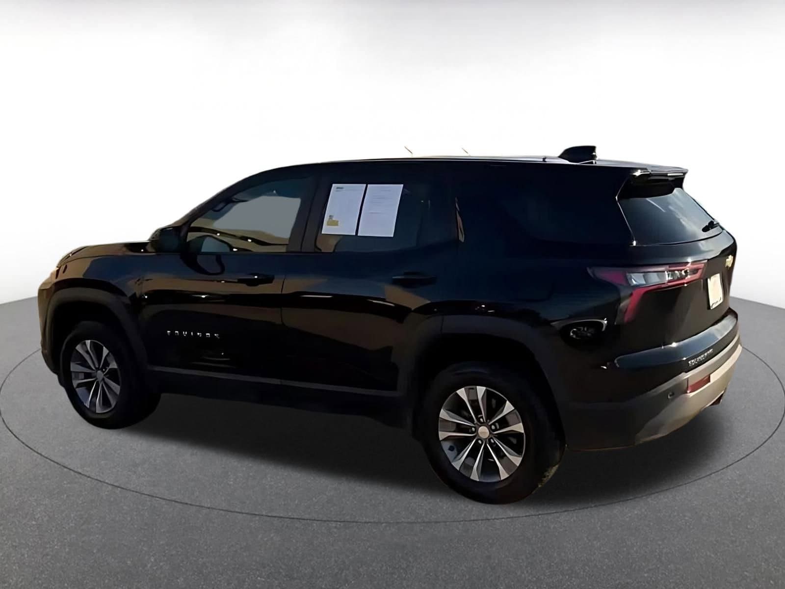 Thumbnail: 2025 Chevrolet Equinox - 10