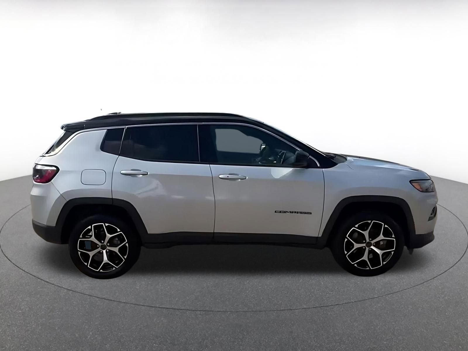 Thumbnail: 2025 Jeep Compass - 16
