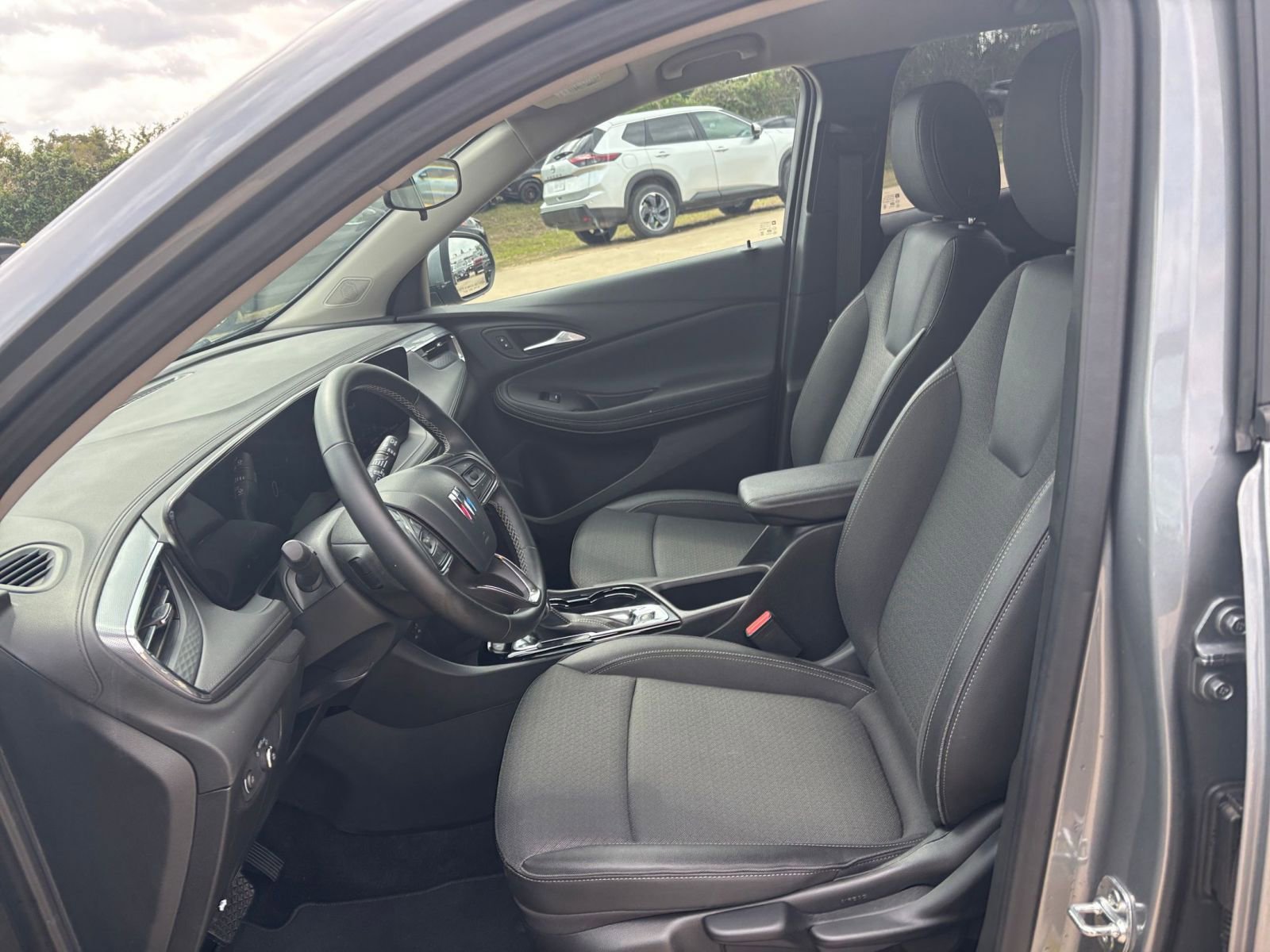 Thumbnail: 2025 Buick Encore GX - 24