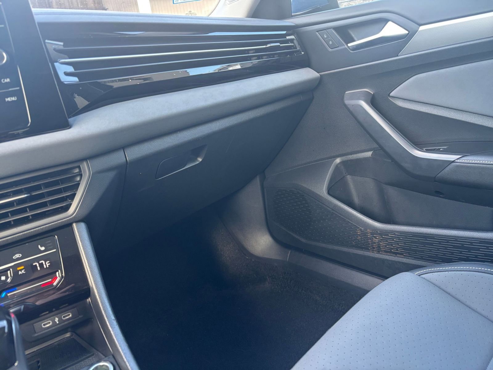 Thumbnail: 2025 Volkswagen Jetta - 34