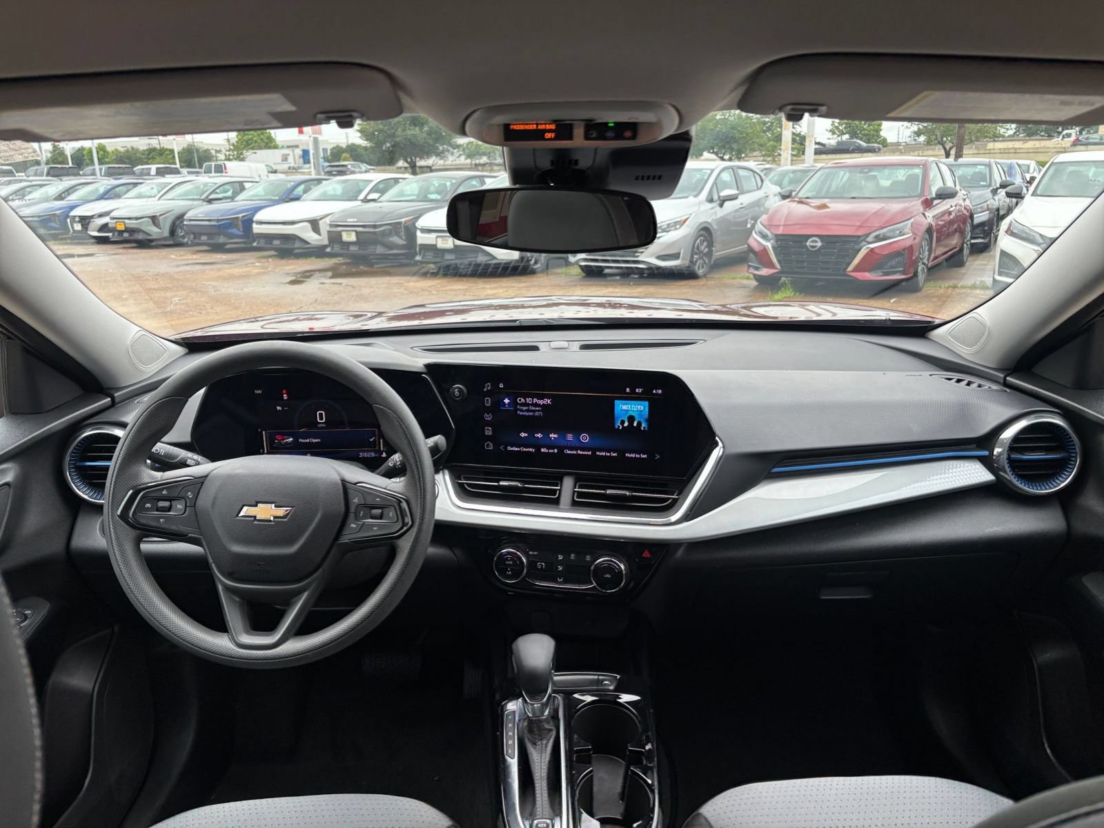 Thumbnail: 2025 Chevrolet Trax - 32