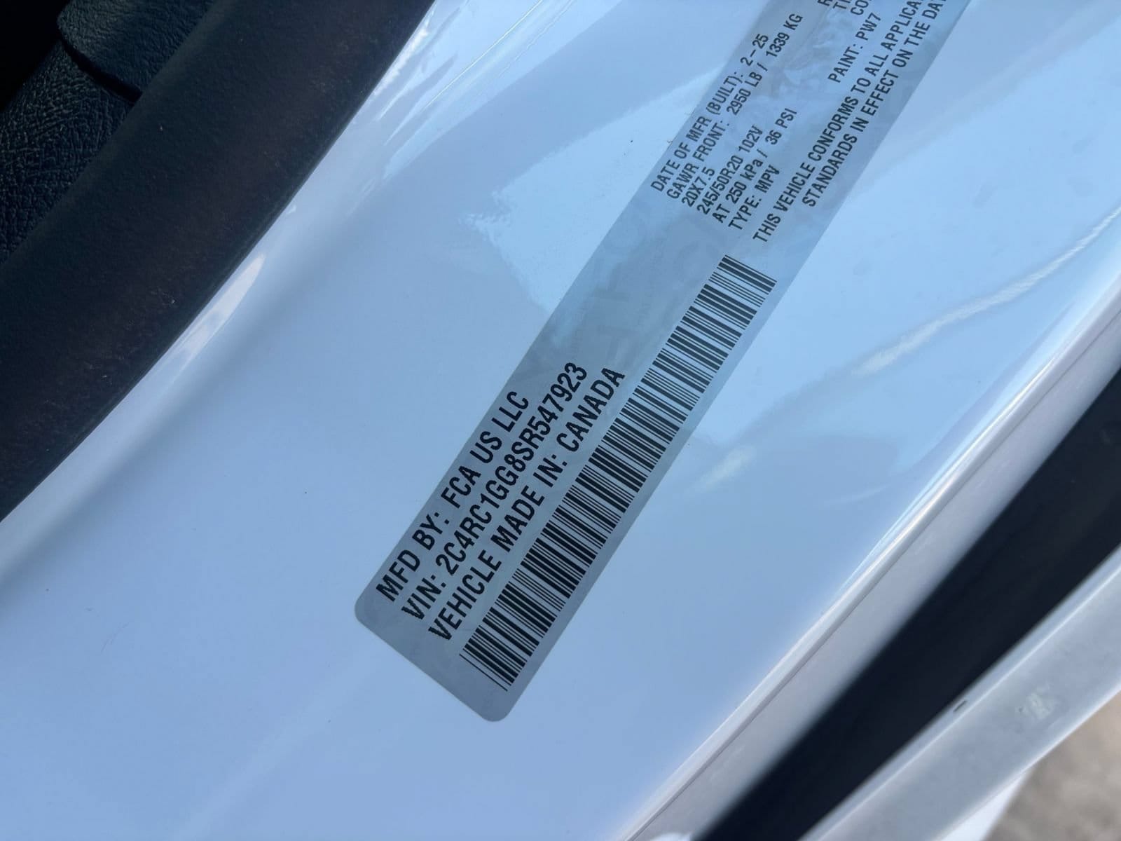 Thumbnail: 2025 Chrysler Pacifica - 33