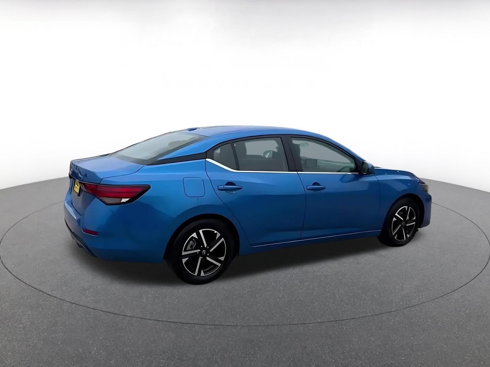 Thumbnail: 2025 Nissan Sentra - 15