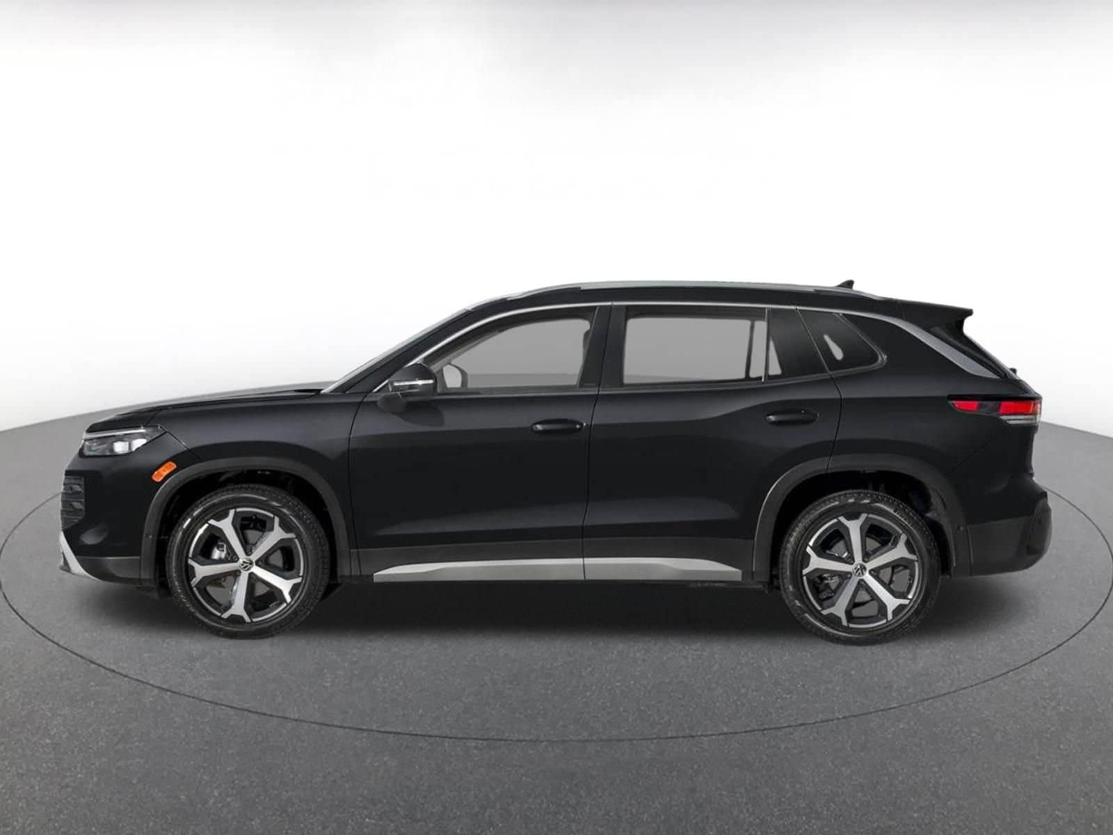 Thumbnail: 2026 Volkswagen Tiguan - 3