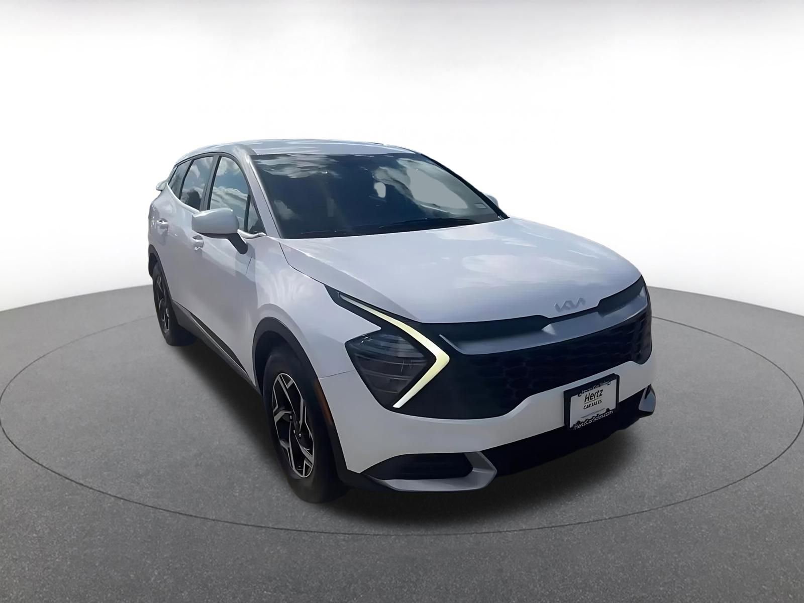 Thumbnail: 2025 Kia Sportage - 3