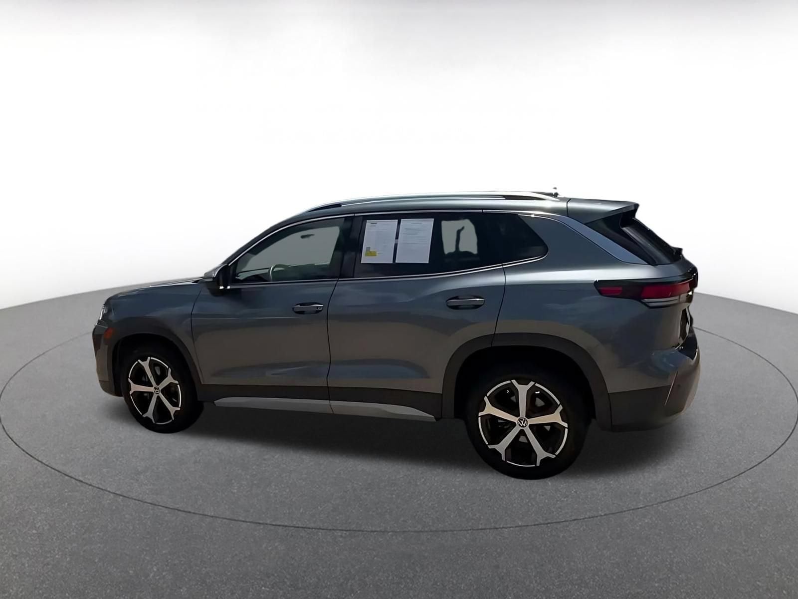 Thumbnail: 2026 Volkswagen Tiguan - 9