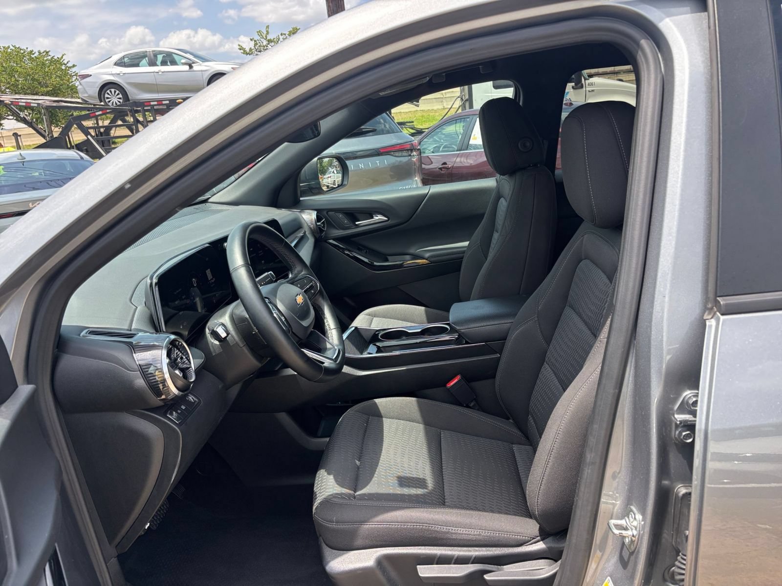 Thumbnail: 2025 Chevrolet Equinox - 28