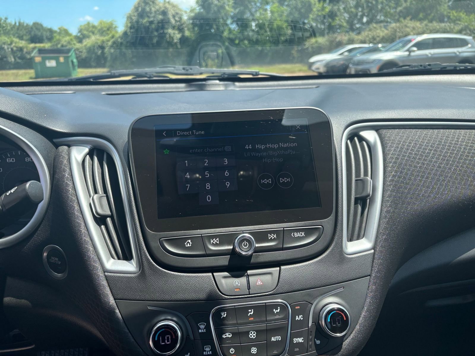 Thumbnail: 2024 Chevrolet Malibu - 21