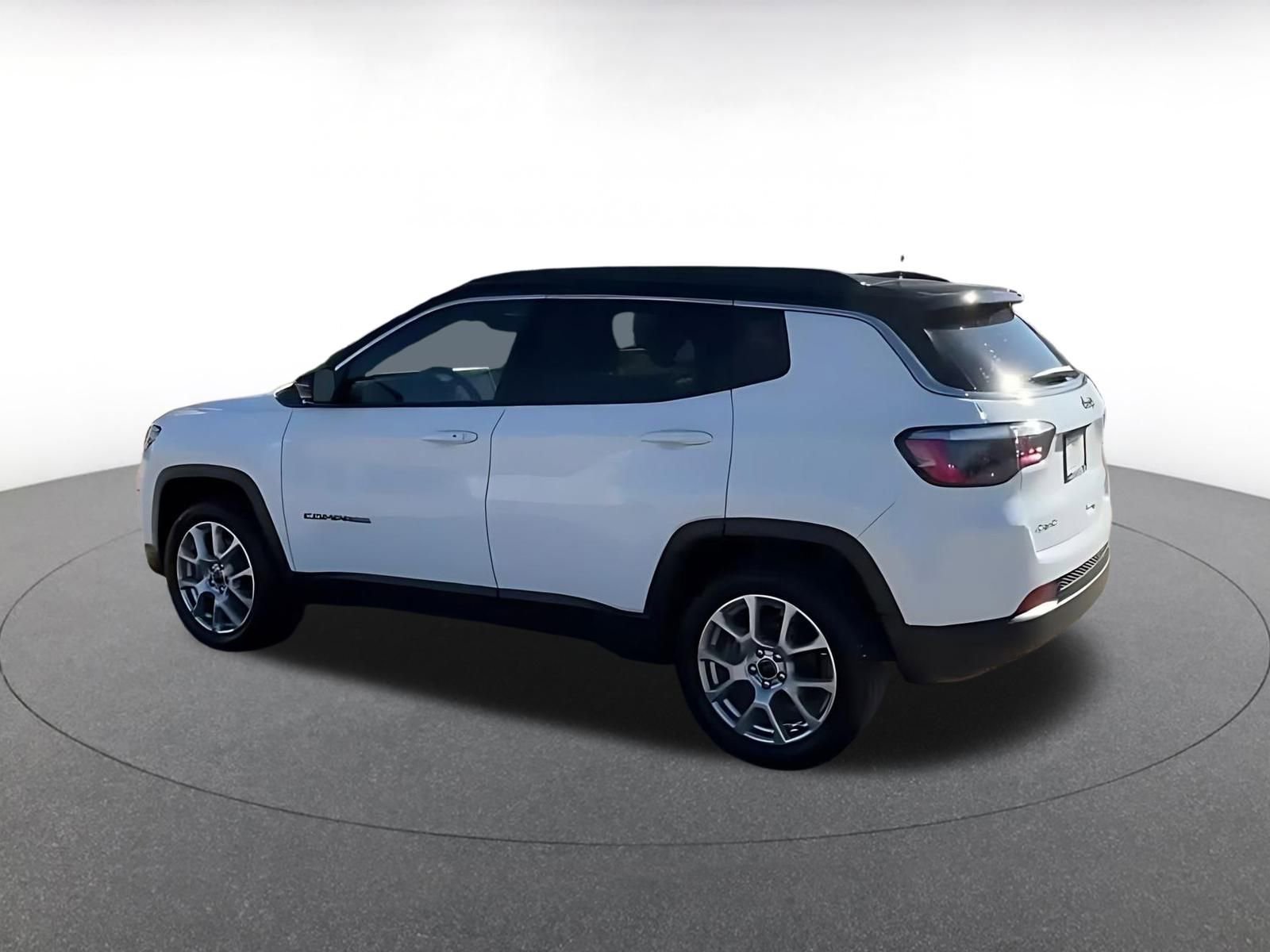 Thumbnail: 2025 Jeep Compass - 12