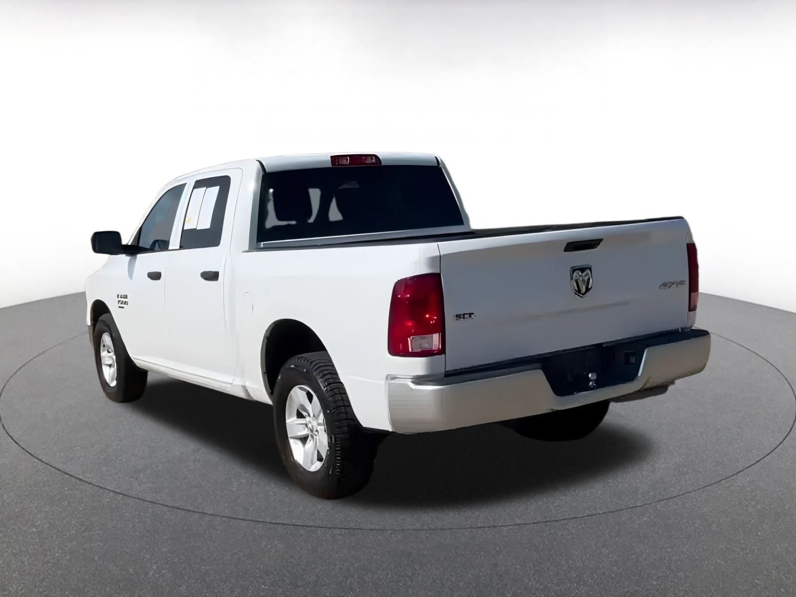 Thumbnail: 2022 RAM 1500 Classic - 11