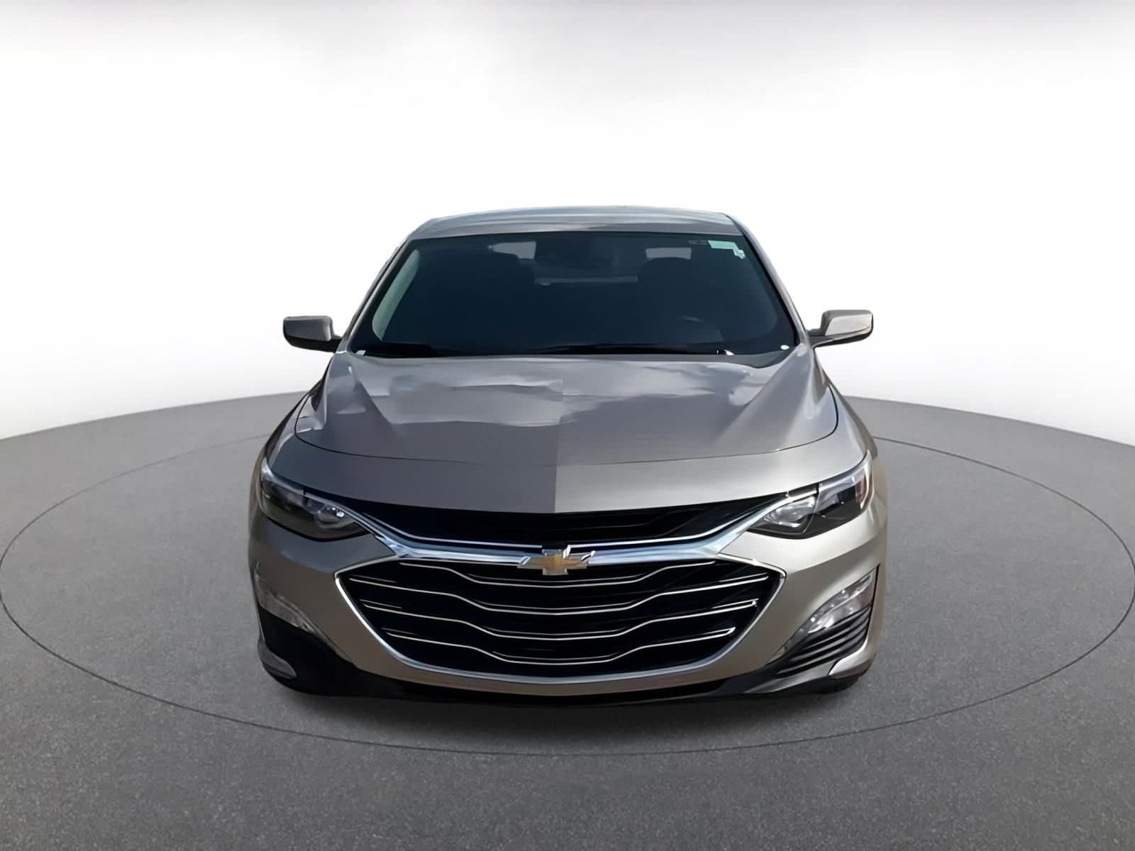 Thumbnail: 2024 Chevrolet Malibu - 3
