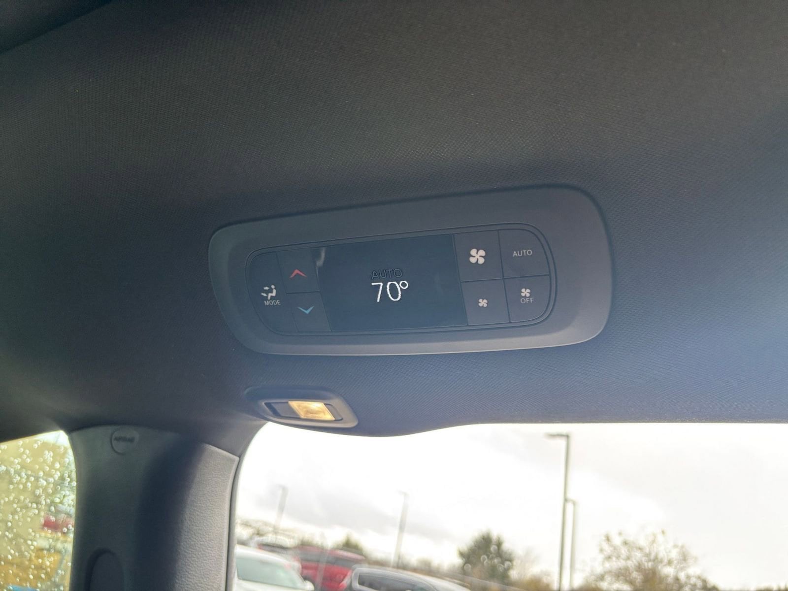 Thumbnail: 2025 Chrysler Pacifica - 25