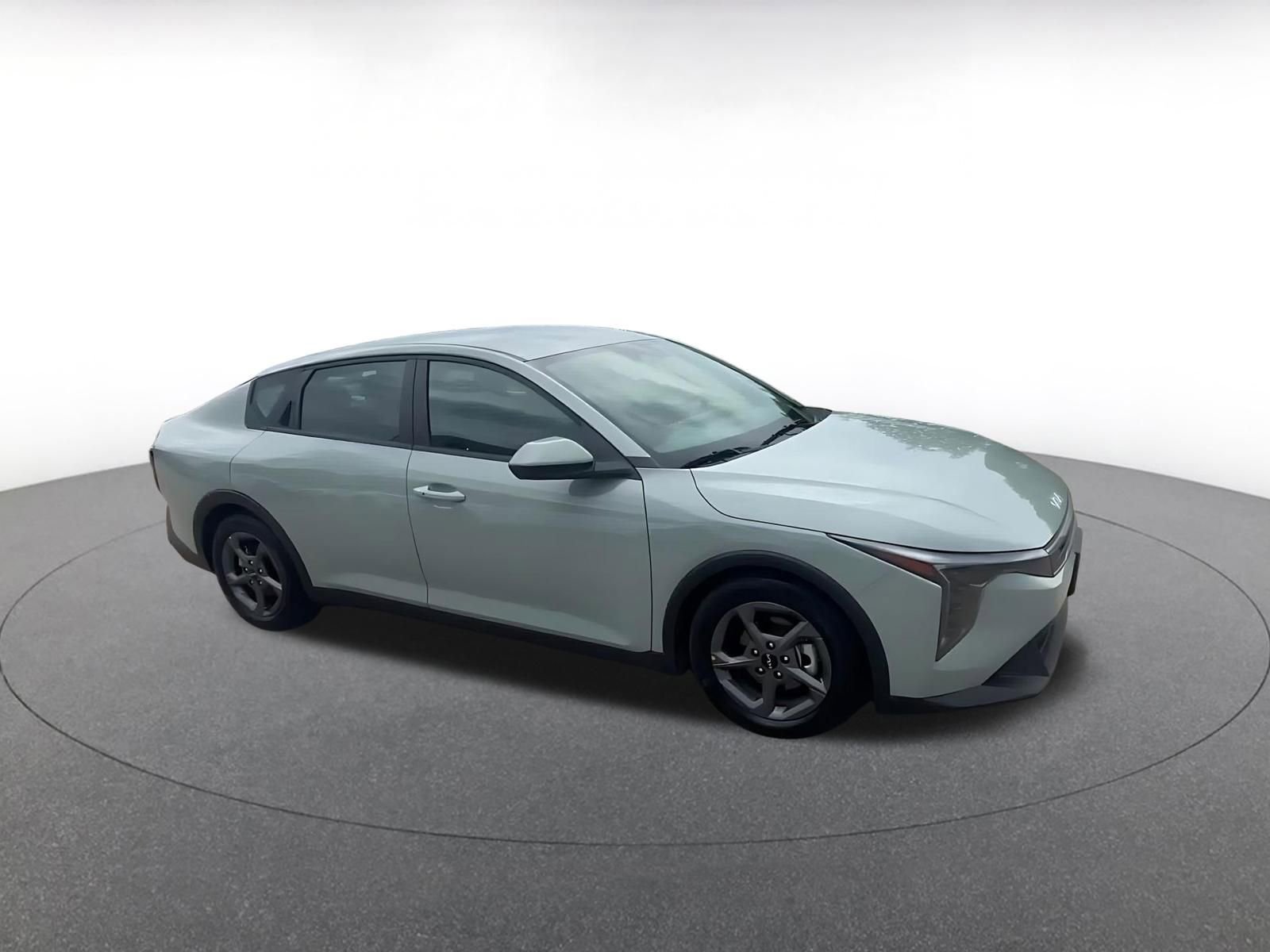 Thumbnail: 2025 Kia K4 - 2