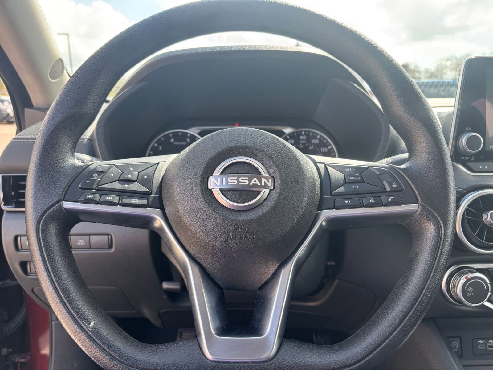 Thumbnail: 2025 Nissan Sentra - 25