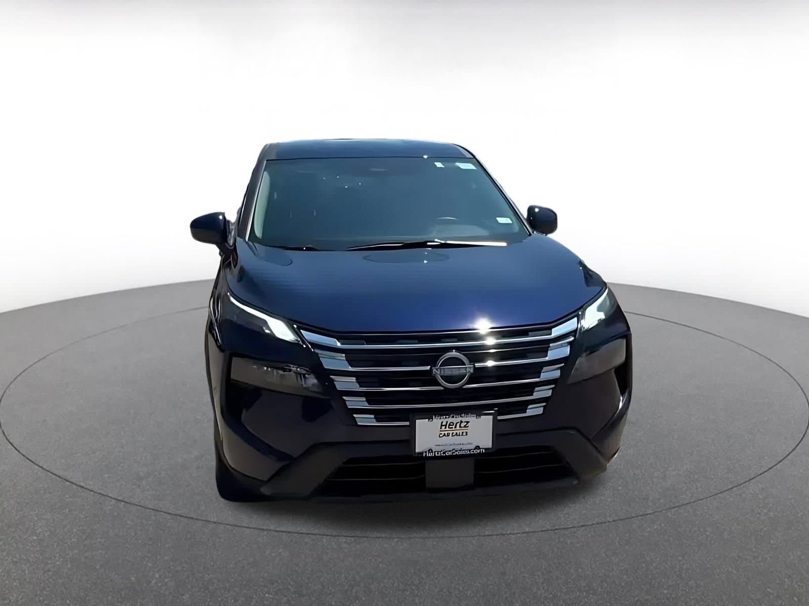Thumbnail: 2026 Nissan Rogue - 4