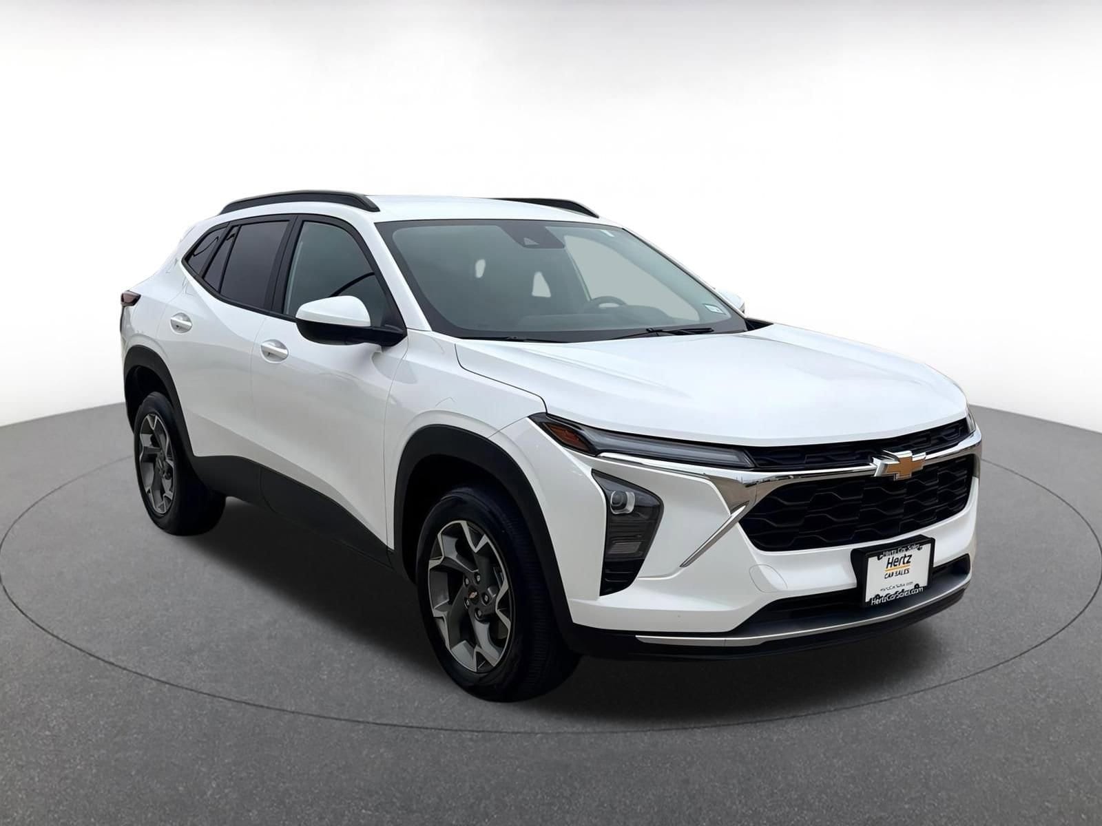 Thumbnail: 2025 Chevrolet Trax - 1