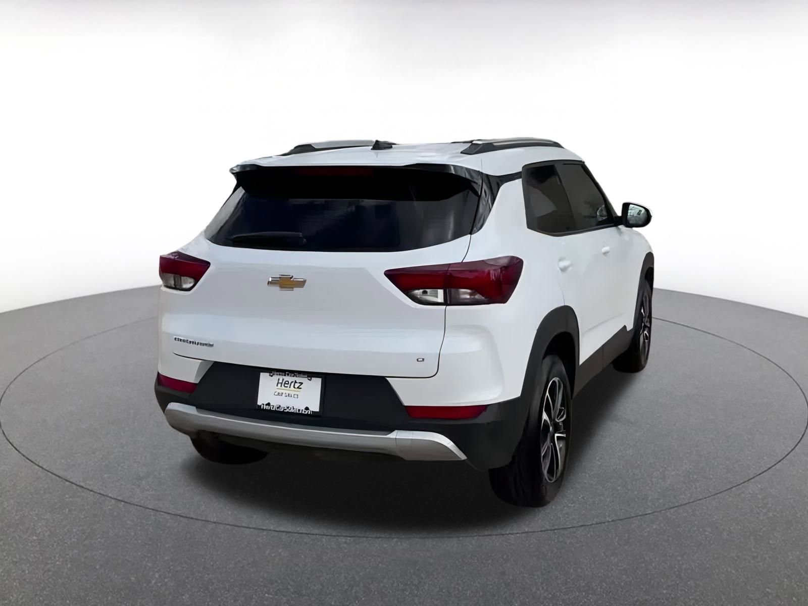 Thumbnail: 2025 Chevrolet TrailBlazer - 14