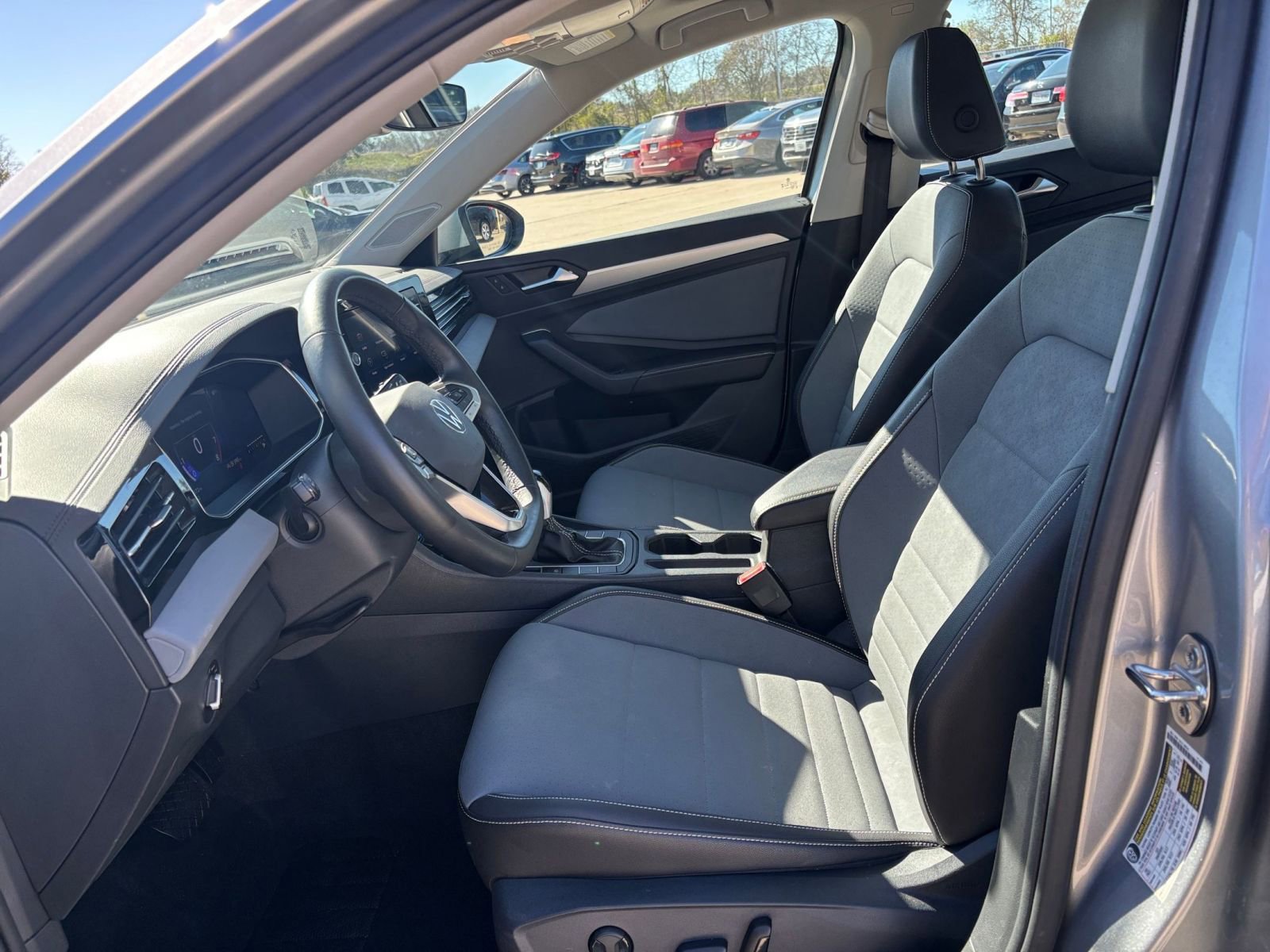 Thumbnail: 2025 Volkswagen Jetta - 25