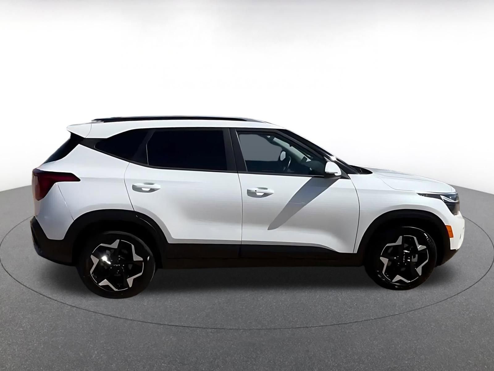 Thumbnail: 2025 Kia Seltos - 9