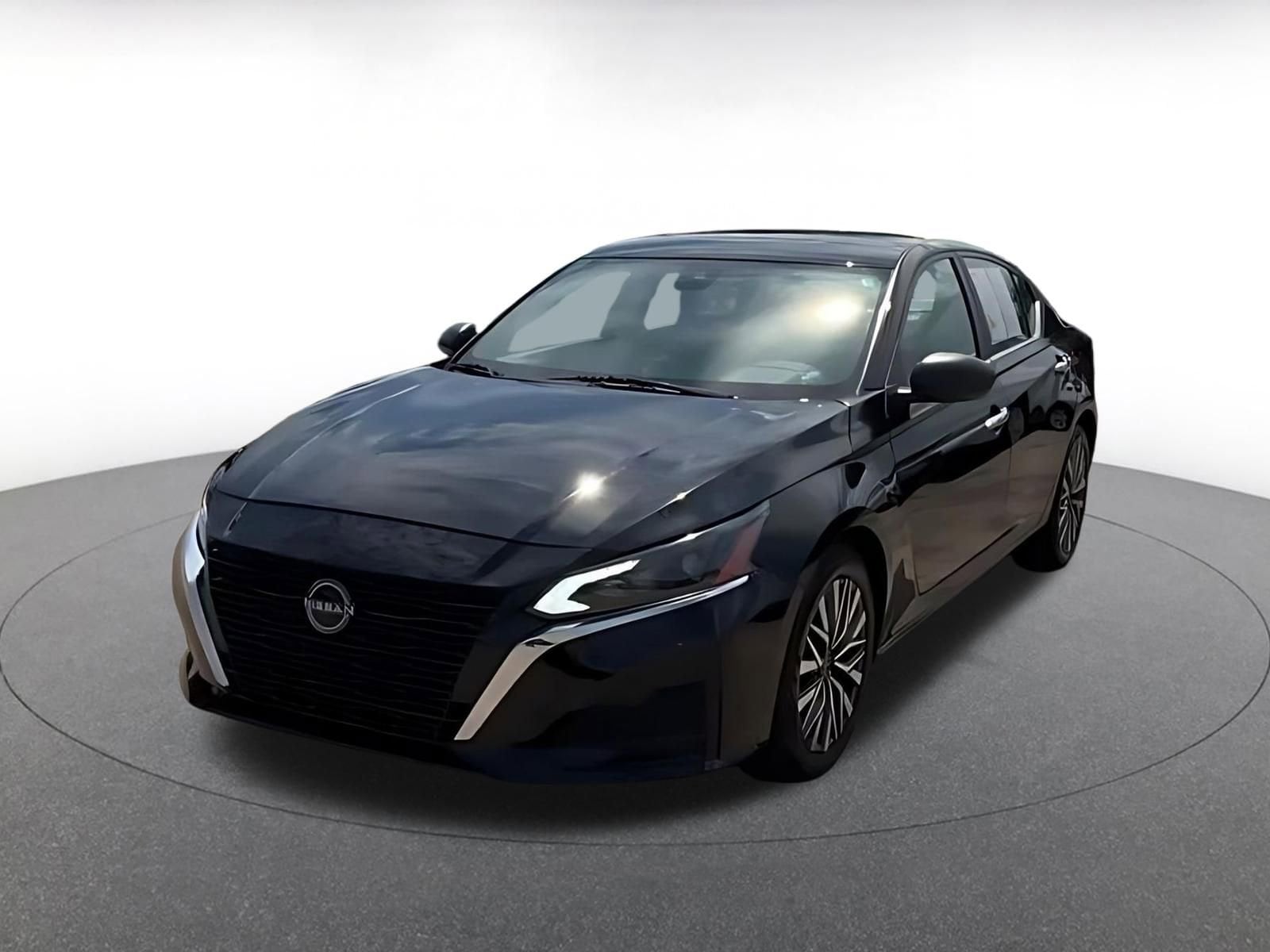 Thumbnail: 2025 Nissan Altima - 7