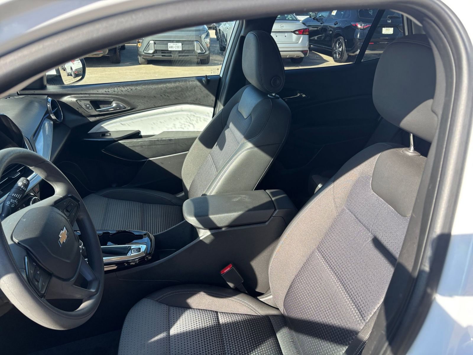 Thumbnail: 2025 Chevrolet Trax - 25