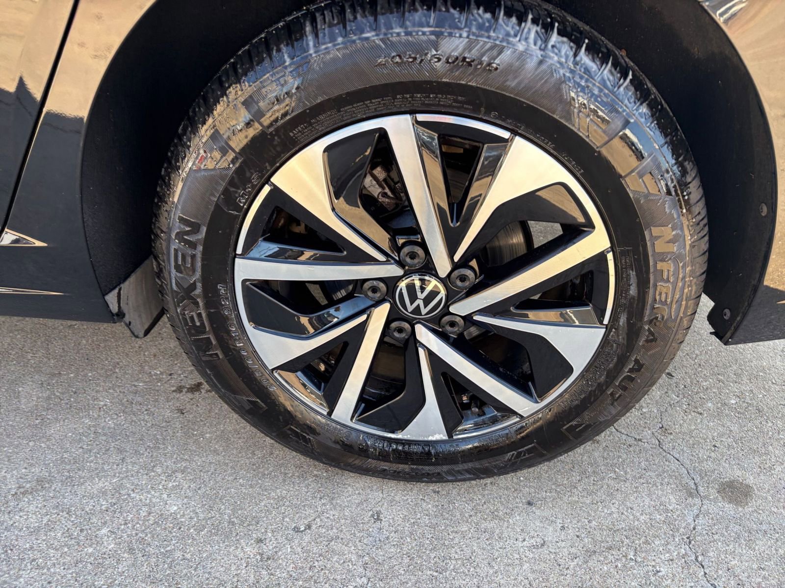 Thumbnail: 2025 Volkswagen Jetta - 28