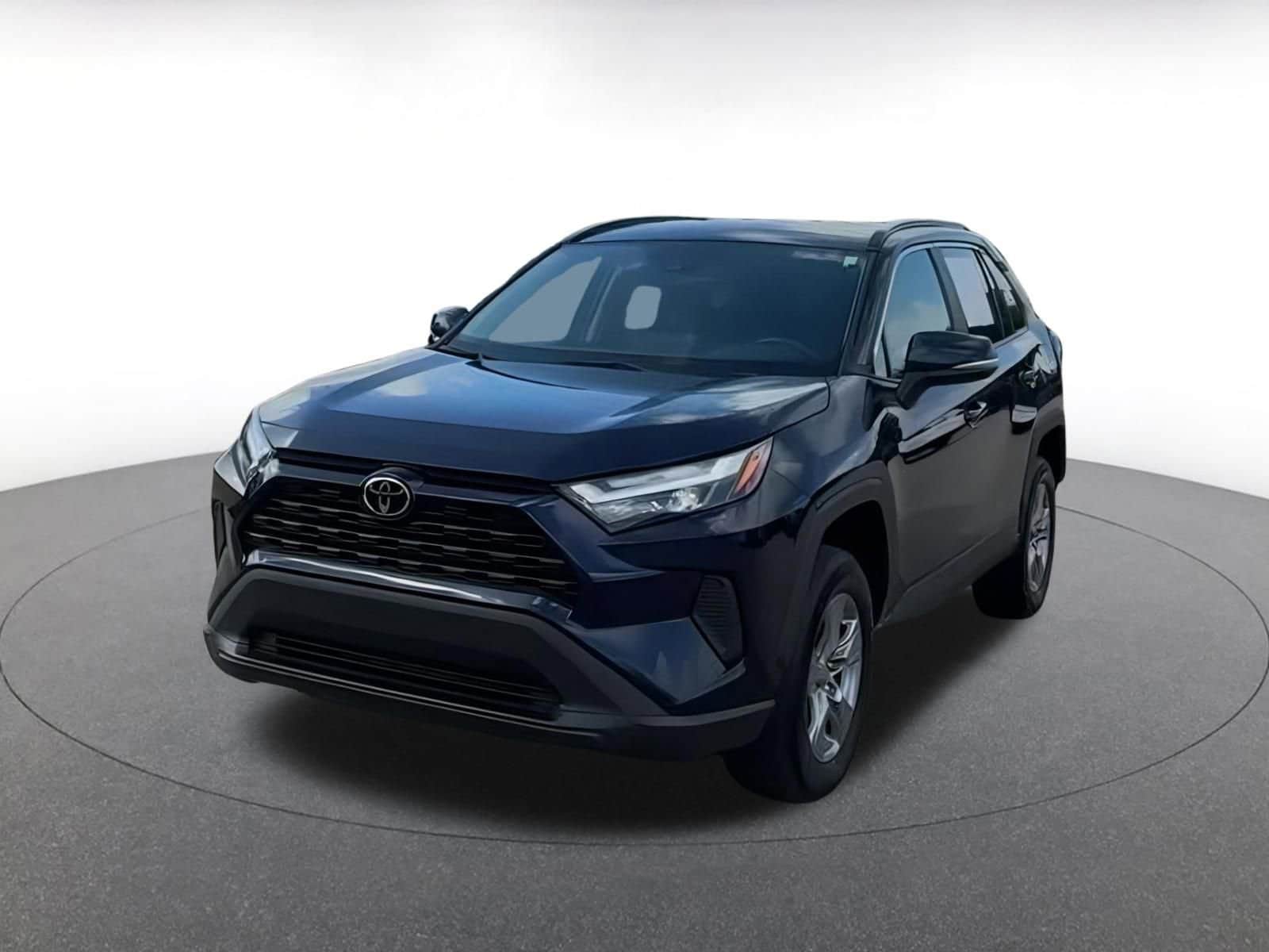2024 Toyota RAV4 XLE 5