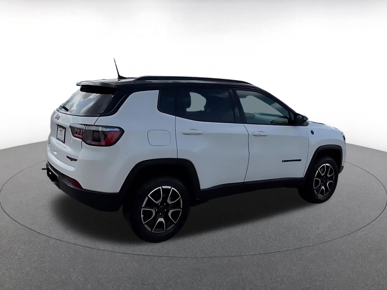 Thumbnail: 2025 Jeep Compass - 15